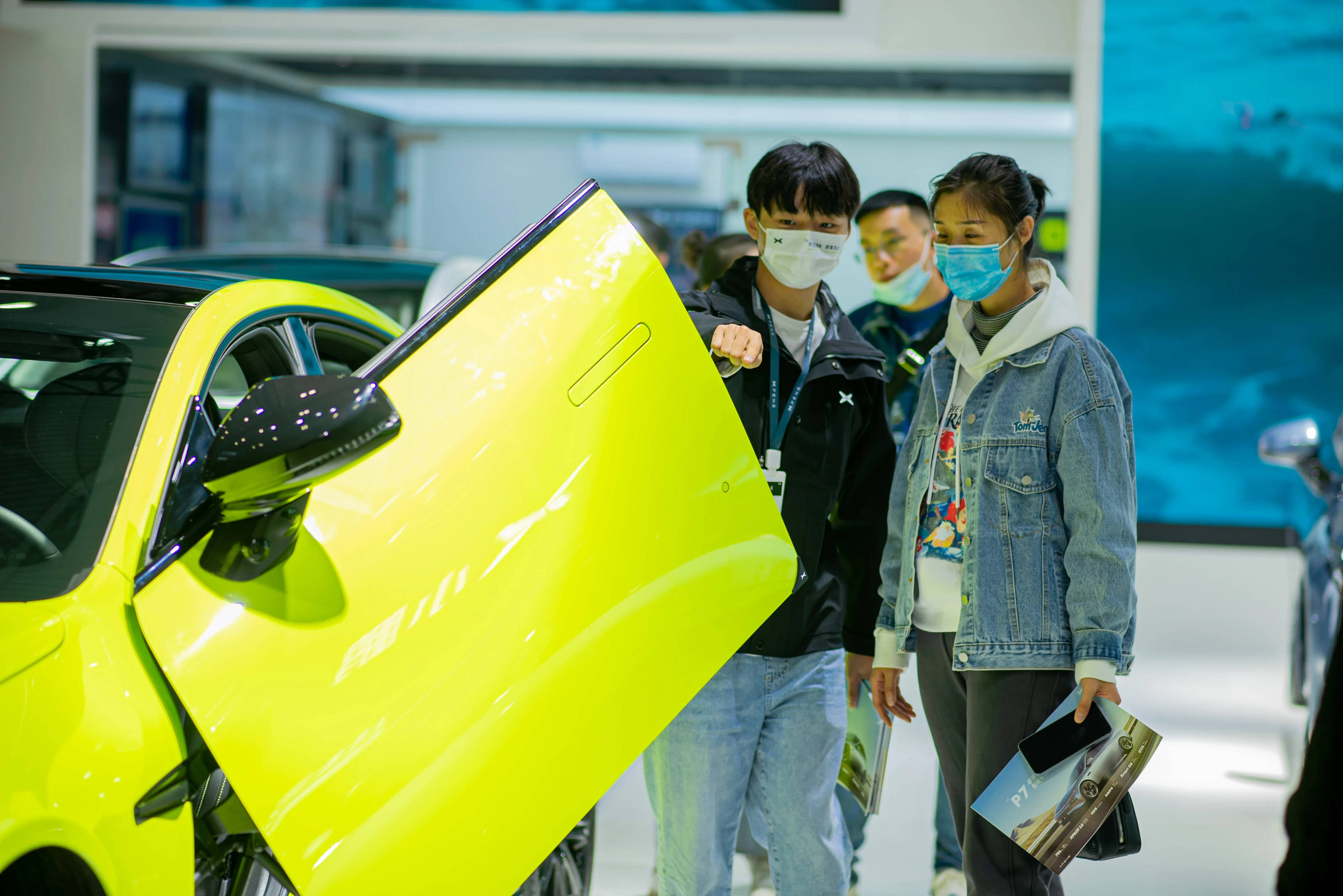 赛地聚焦：欧超杯集结日热度飙升，拉齐奥主帅复盘，赛场秩序良好，赛季目标并未改变的简单介绍